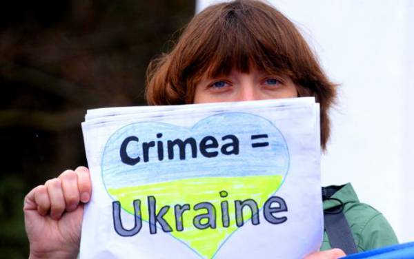 Порошенко &mdash; Трампу: дайте денег или помогите вернуть Крым