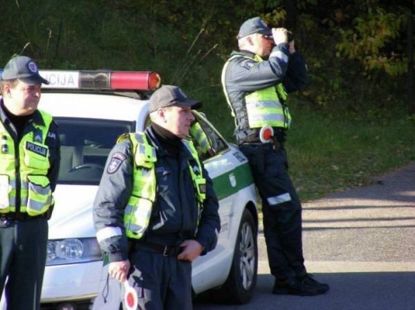 Бешеная защита: В Литве полицейским пришлось усмирять солдат НАТО электрошокерами