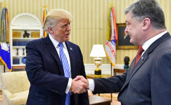 Президент США Дональд Трамп и президент Украины Петр Порошенко