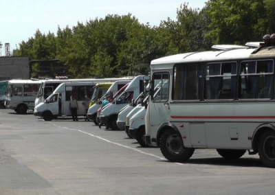 «Нужно, чтобы пассажирам ноги поотрывало ещё?». Почему Донецк обделили общественным транспортом?