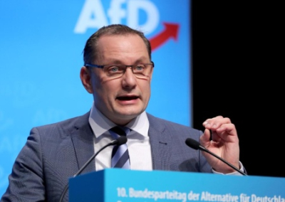 Обвинение АдГ в получении денег Медведчука может окончательно рассорить немецких и французских правых