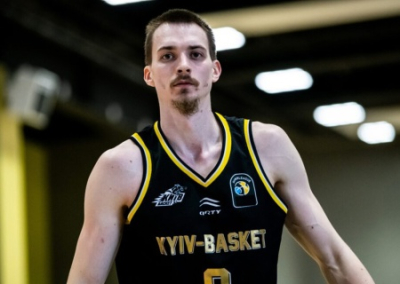 Один из лучших баскетболистов Украины пытался cбежать за границу, но отправлен в ВСУ