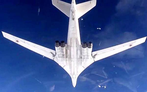 Стратегический бомбардировщик Ту-160 Дальней авиации Военно-космических сил России