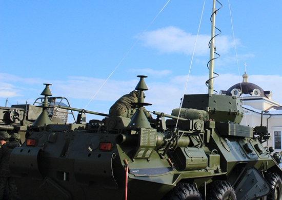 На вооружение российской военной базы в Армении поступили новые отечественные комплексы технической разведки «Радиолампа»