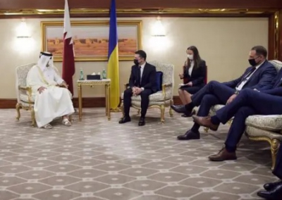«Ноги-ноги! Хвост!» Делегация президента Зеленского опозорилась во время визита в Катар