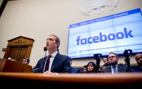 Цукерберг допрыгался: последний слив данных обанкротит Facebook