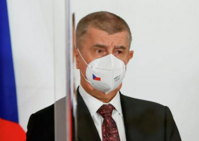 Премьер Чехии выступил за разрядку атмосферы в отношениях с Россией