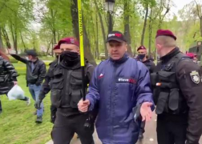 Во время встречи Зеленского с Блинкеном полиция жестоко задержала лидера SaveФОП
