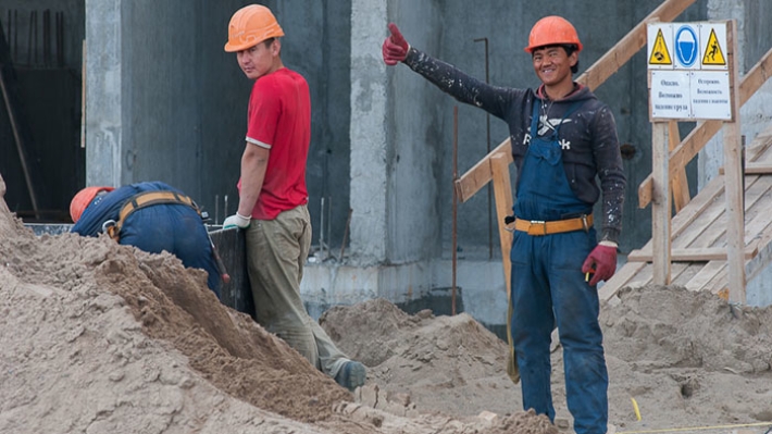 Остановить упадок строительной отрасли в отсутствие мигрантов помогут четыре правила