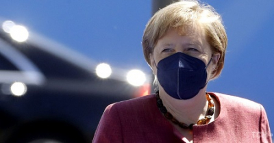Меркель призвала Европу к диалогу с Россией, раз это делают США
