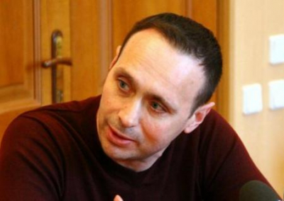 «Пройдемся по всех»: «слуги народа», оскорбив журналистов, угрожает им Бакановым