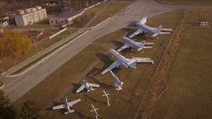 Харьковский авиазавод постепенно превращается в свалку