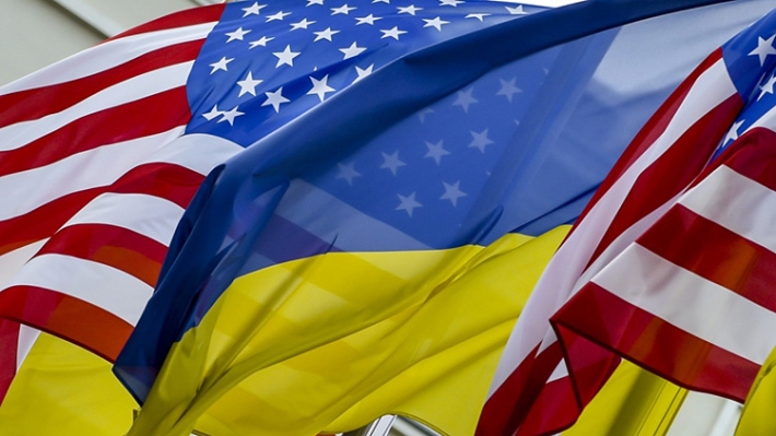 Не выполнившая ни одного пункта из Минских соглашений, Украина хочет спрятаться за США