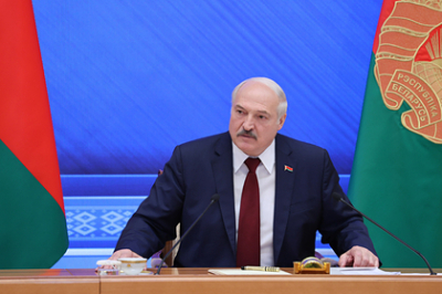 «Открывается новый фронт». Лукашенко рассказал о договорённости с Путиным относительно того, что творится на Украине