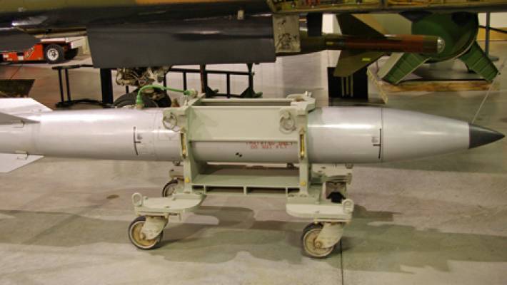 Американская ядерная бомба B61