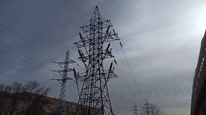 РФ возобновила экспорт электричества на Украину