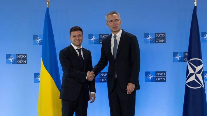 Коллективный Запад превращает Украину в военную базу НАТО