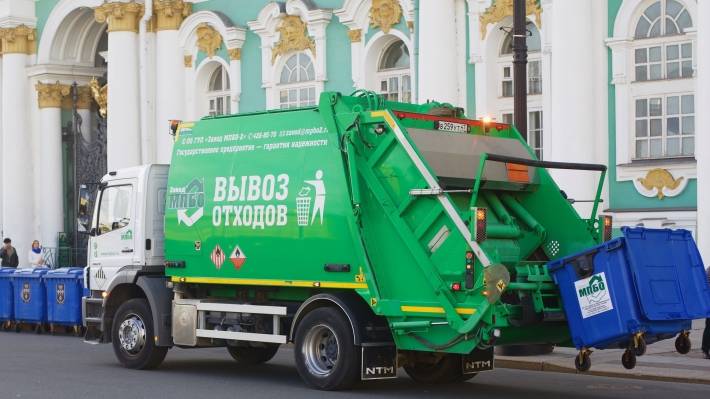 Реализация «мусорной реформы» в Петербурге грозит городу коммунальной катастрофой