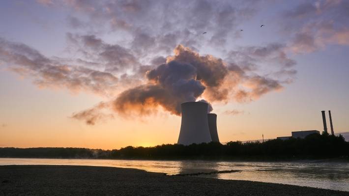 Германия отказывается от атомной энергетики