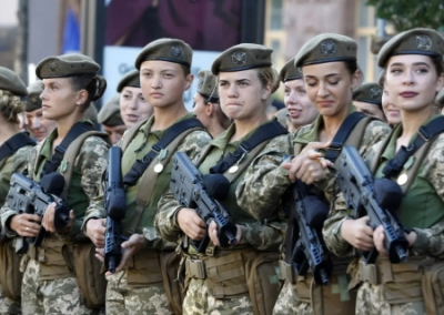 Война до последней украинки: Рада обязала женщин встать на воинский учёт