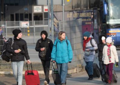 В ЕС украинских беженцев лишают родительских прав и забирают детей