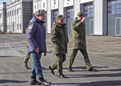 Шойгу проинспектировал строительные объекты Минобороны в Донбассе