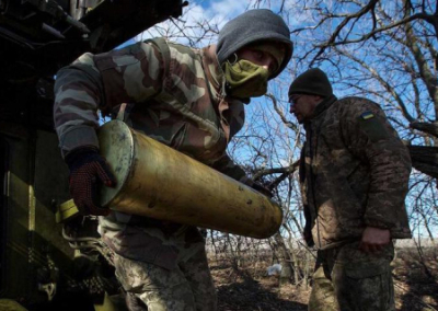 Залужный поддержал Зеленского в вопросе продолжения боев в Артемовске