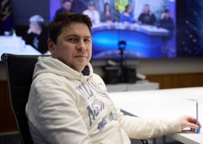 Фантазии Подоляка: Украина «вернёт» Крым за пять-семь месяцев и снесёт Крымский мост