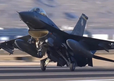 Столтенберг заявил о «битве логистики» на Украине и одобрил поставку F-16 Украине