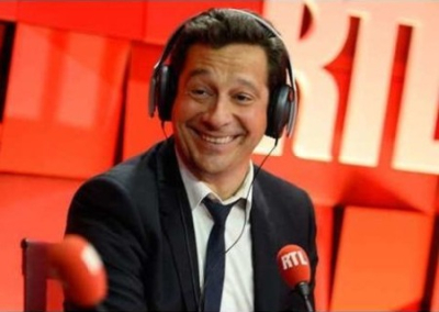 Во Франции турне Зеленского по Евросоюзу назвали "гастролями цирка-шапито". Киев требует извинений