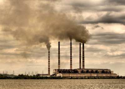 В результате ночной атаки ВКС РФ была повреждена Криворожская ТЭЦ, склады в Харькове