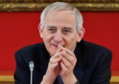 Посланник Папы Римского летит в Москву