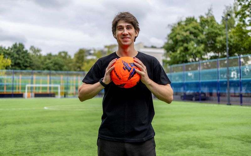 «Мы продолжаем жить»: как российская молодежь видит сегодняшний день и свое будущее