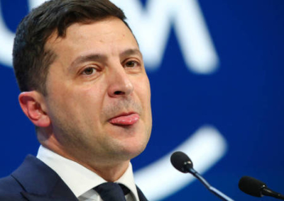 Зеленского призвали отказаться от русского языка на его официальном сайте