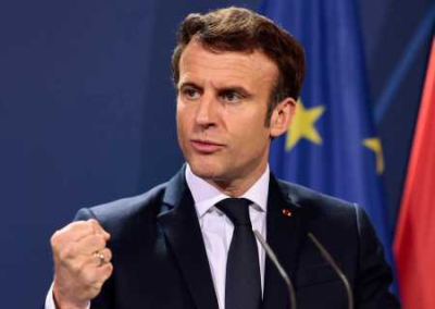 Макрон принял решение о поставке новых ракет Украине, позволяющих наносить удары вглубь России