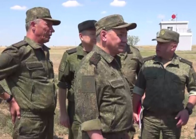 Шойгу проверил формирование новых соединений и воинских частей в Южном военном округе