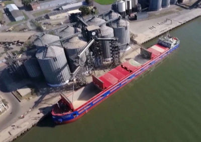 Зеленский намерен продолжать реализацию зерновой сделки без России