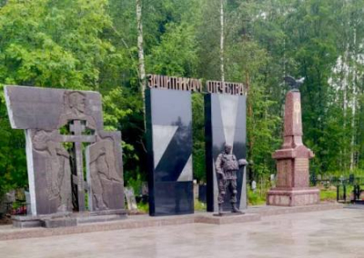 Памятник воинам, погибшим в зоне СВО, установили в Костроме