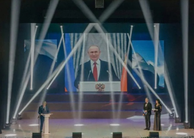 Выборы - это лишние расходы. Песков обвинил The New York Times в приписывании ему искаженной цитаты