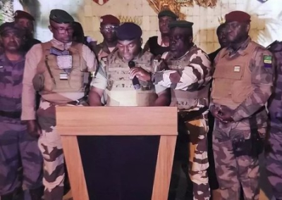 Жители Габона поддерживают военных, которые взяли власть в свои руки