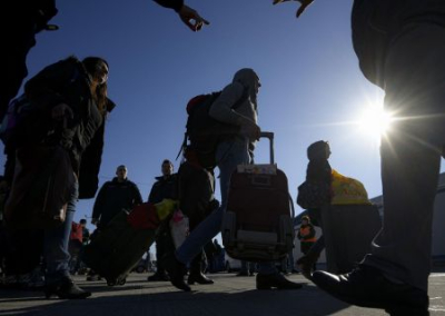 На Украину возвращаются из-за границы все больше беженцев