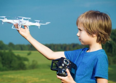 С сентября в украинских школах вводят уроки по обучению управлению БПЛА