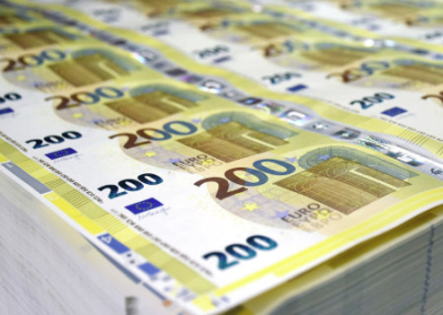 ЕС продолжает затыкать дыры в бюджете Украины