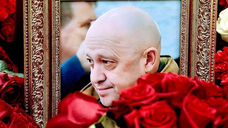 Российские блоггеры не поверили в версию Путина о гранатах и кокаине, погубивших Пригожина