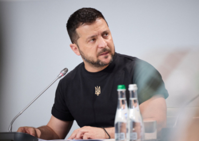 Le Figaro: Вашингтон намерен переложить ответственность за заключение мира с Россией на Зеленского