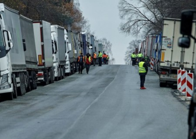 Поляки пригрозили заблокировать все КПП на границе с Украиной