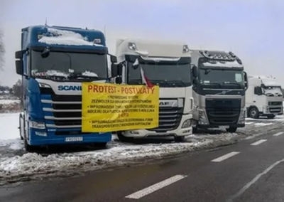 Украина потеряла более миллиарда евро из-за блокады границы поляками