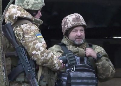 Гончаренко предложил обменять ВСУ на американские инвестиции и гарантии безопасности