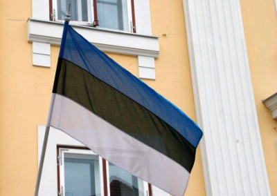Эстонцы будут отлавливать у себя украинских мужчин и высылать на Украину