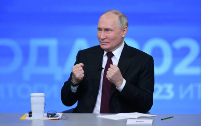 Путин сообщил о начале процесса восстановления экономики регионов Новороссии